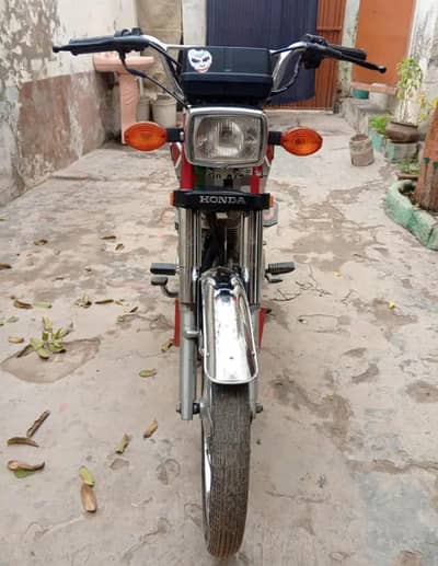 Honda CD 125 model 22