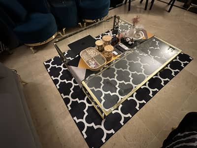 Centre/ Coffee Table (4'x4')