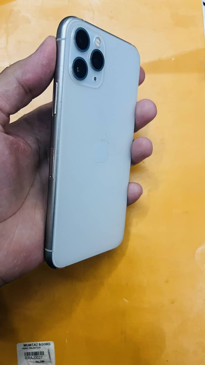 Apple iPhone 11 Pro 1