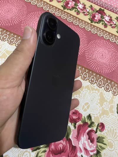 I phone 16 plus 128Gb waterpack 93health 10/10