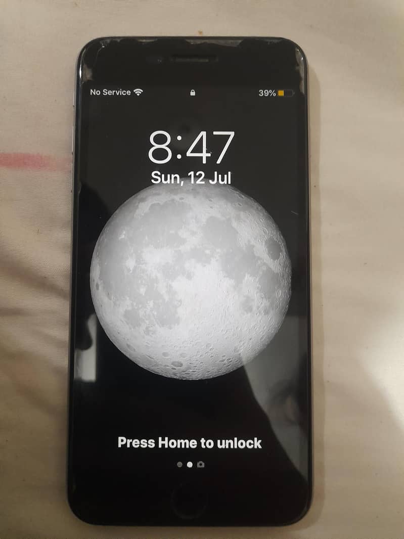 Apple iPhone 6 Plus 0