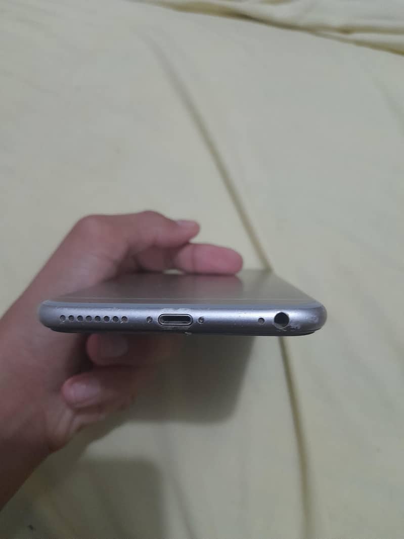 Apple iPhone 6 Plus 3