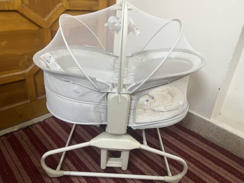 MULTI FUNCTIONAL BASSINET 3