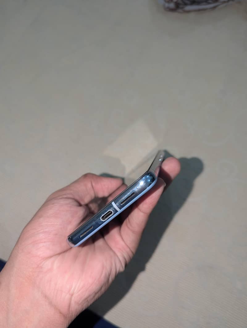 Google Pixel 8 Pro 2