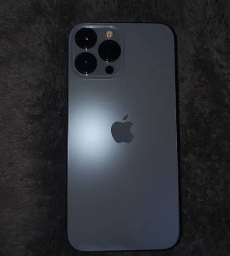 Apple iPhone 13 Pro Max 2