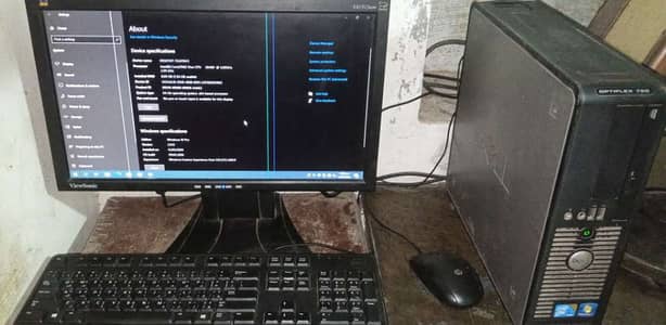 Dell Optiplex 780 Desktop PC with Keyboard, Mouse and Monitor