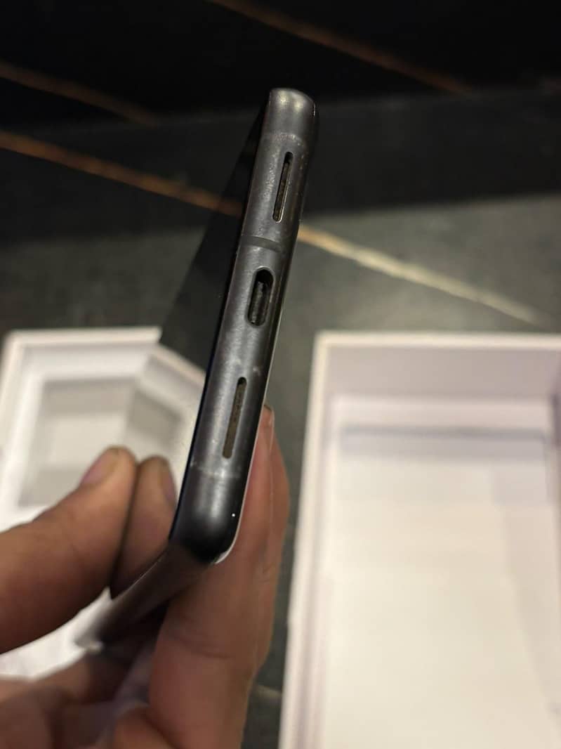 Google Pixel 7 4