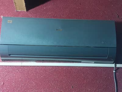 Haier T3 Pro heat and cool 2026 model 1.25 ton 7 days use only