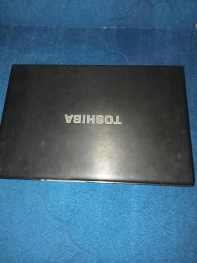 Toshiba corei5 laptop - only screen white issue RS12000
