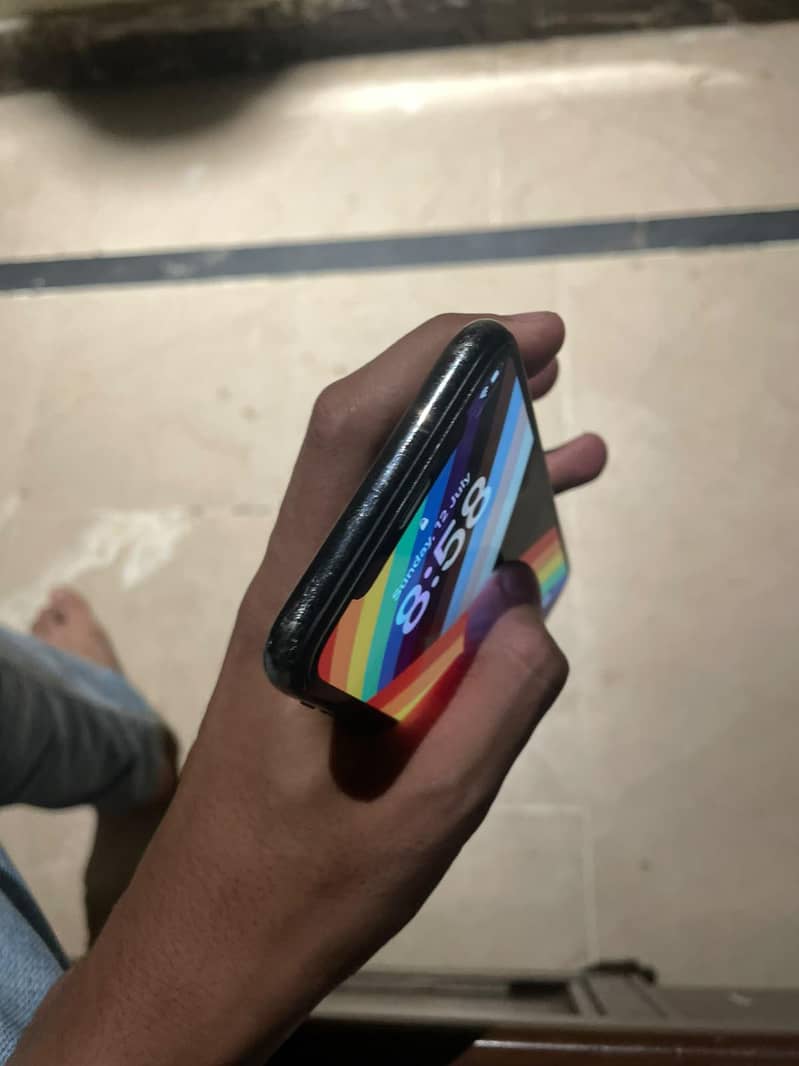 Apple iPhone X add read 4
