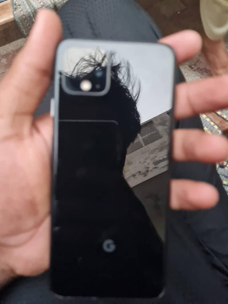 Google Pixel 4 3