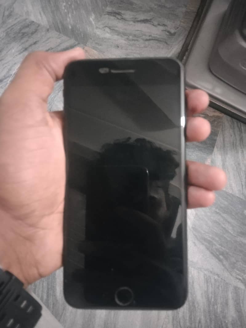 Apple iPhone 7 Plus 2