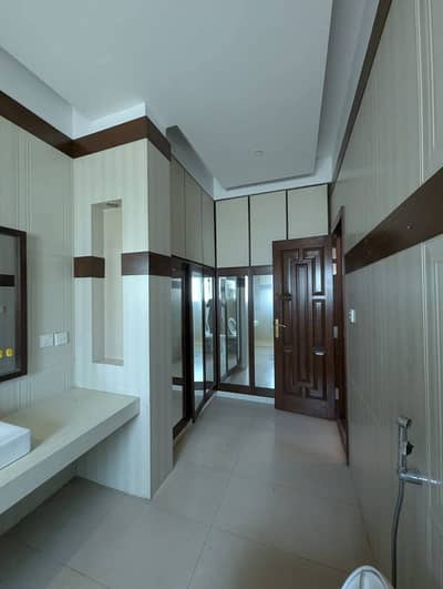 1 BED NON FURNISHED APRTMENT FOR RENT IN BAHRIA TOWN LAHORE