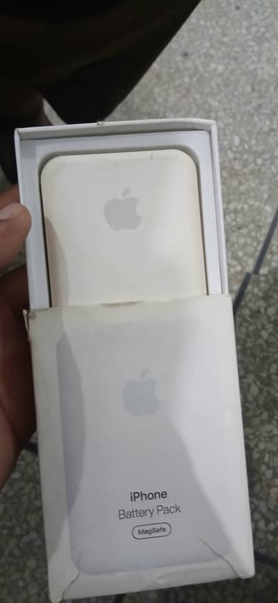 Wireless 10000 maH charger for Iphone