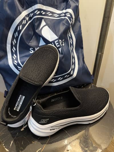 Sketchers Go Walk 8