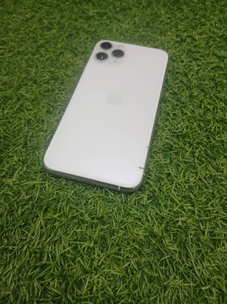 Apple iPhone 11 Pro 0