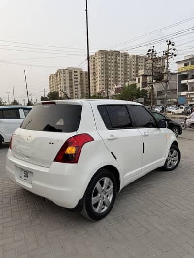 Suzuki Swift 2017 DLX Automatic Company Maintained 1st owner