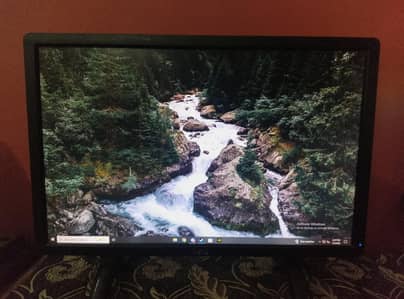 Dell P2213 22 Inch Professional Monitor - Perfect Working Condition