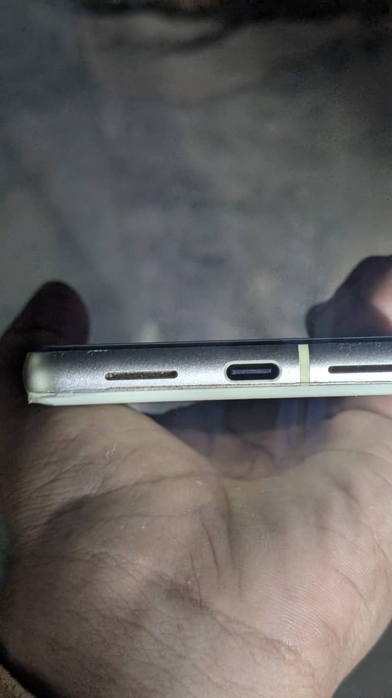 Google Pixel 7 6
