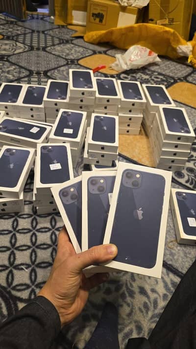 Apple iPhone 13 Box Pack Wholesale Cash