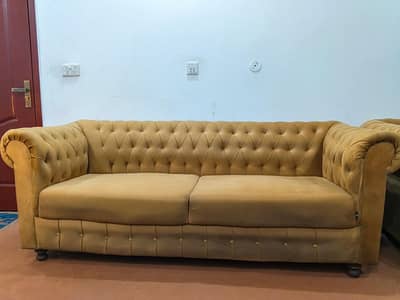 5 seater Sofa set neat and clean condition