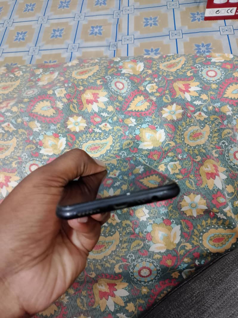 Realme C2 5