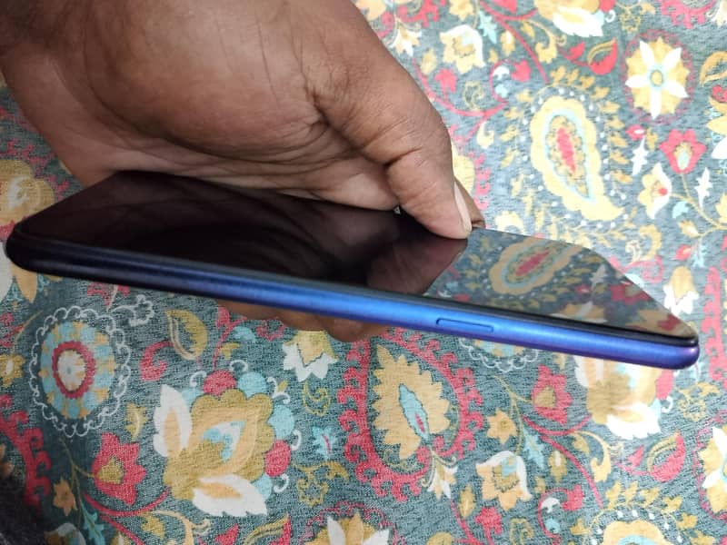 Realme C2 6