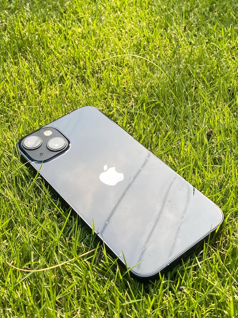 Apple iPhone 13 3