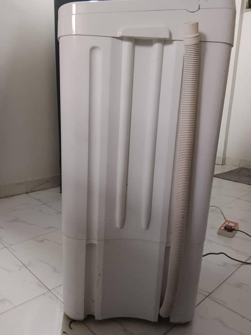 Dawlance washing machine 4