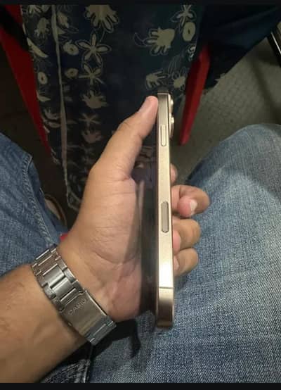 Apple iPhone 16 Pro Max