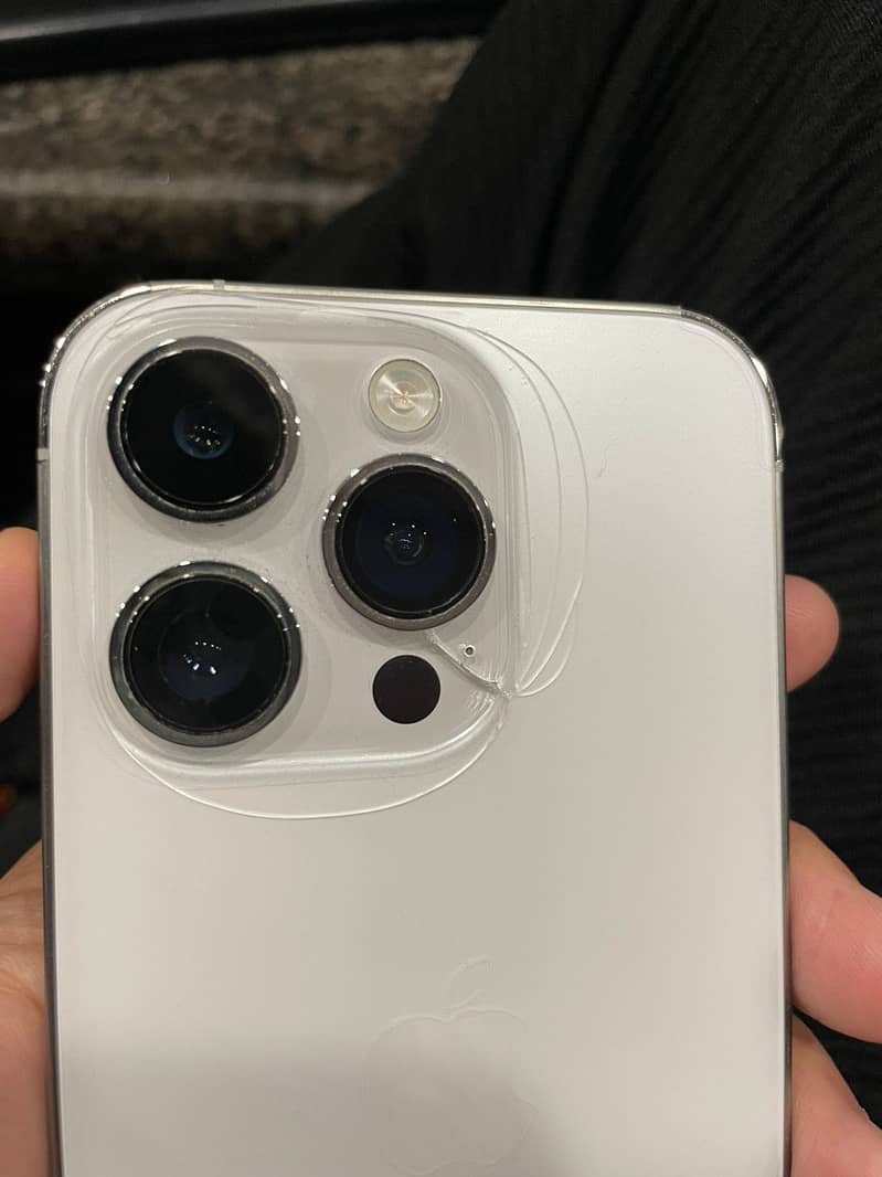 iPhone 14 Pro 1