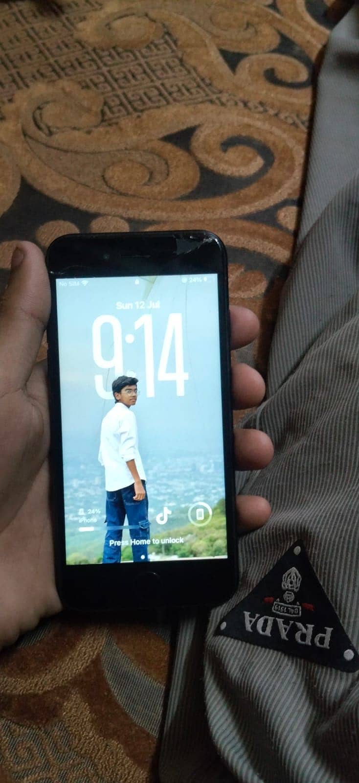 Apple iPhone SE 0