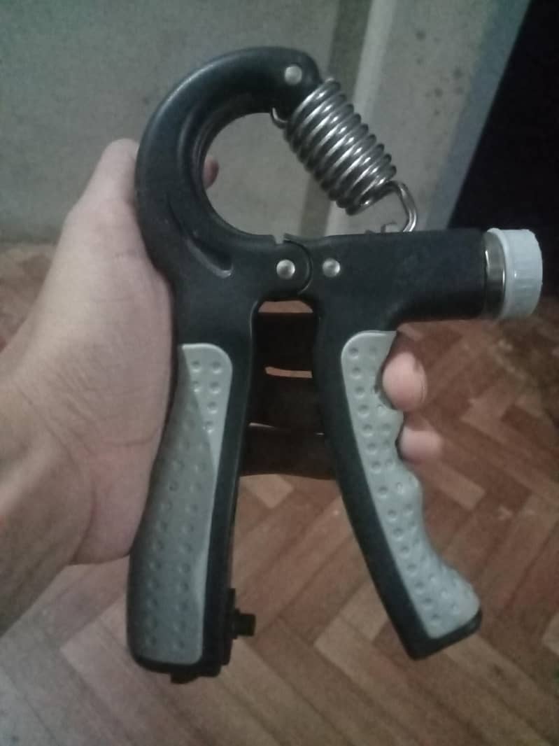 handgripper 1