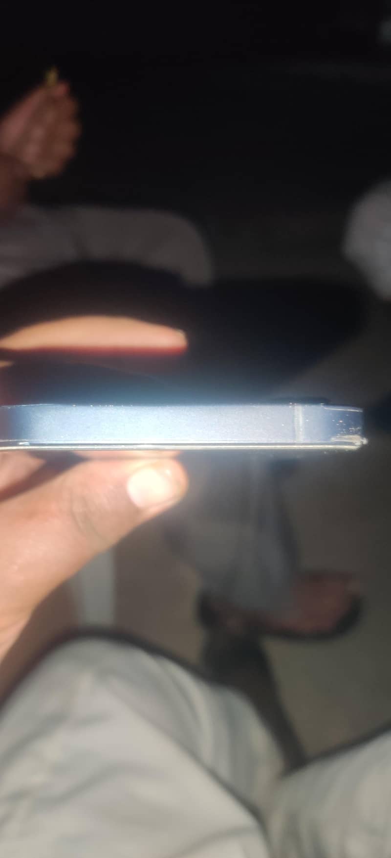 Apple iPhone 12 4