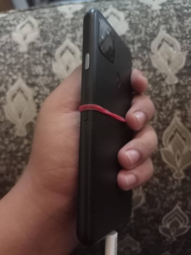 Google Pixel 5a 3