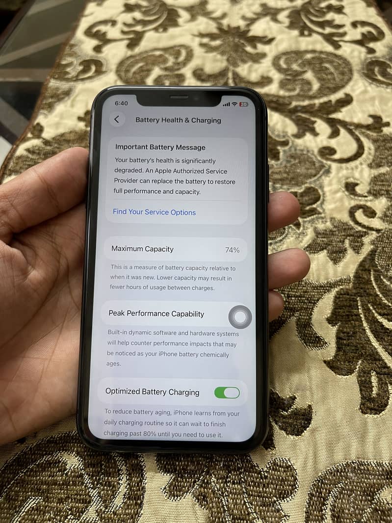 Apple iPhone 11 3