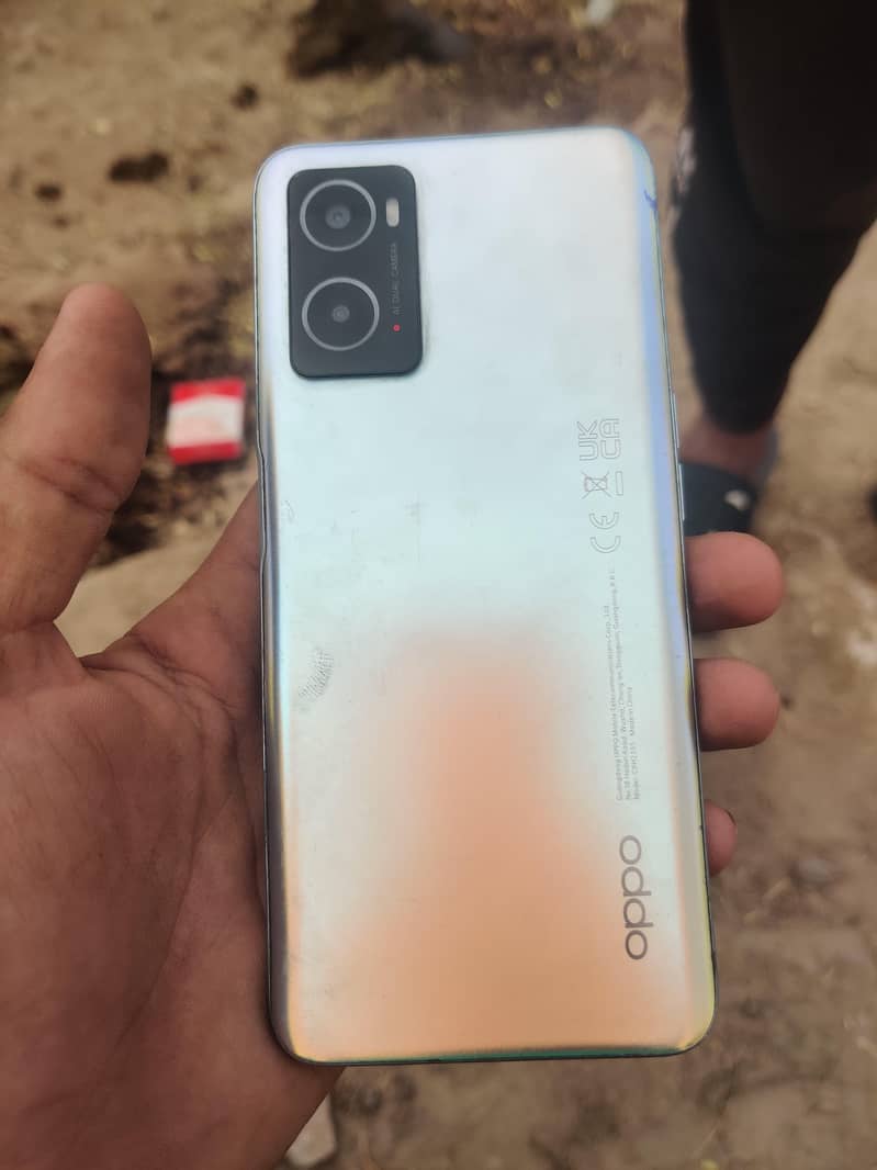 OPPO A76 0