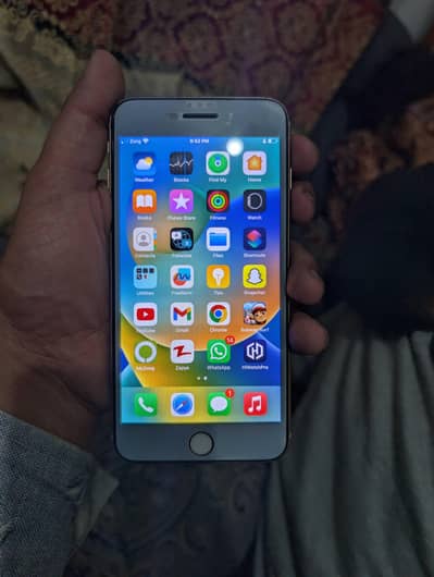 Apple iPhone 8 Plus
