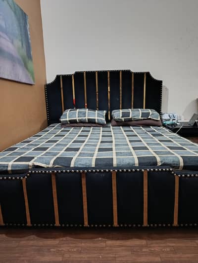 Bed set for sale in reasonable price