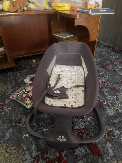 Mastela 3 in 1 baby swing chair with Bluetooth and automatic motion