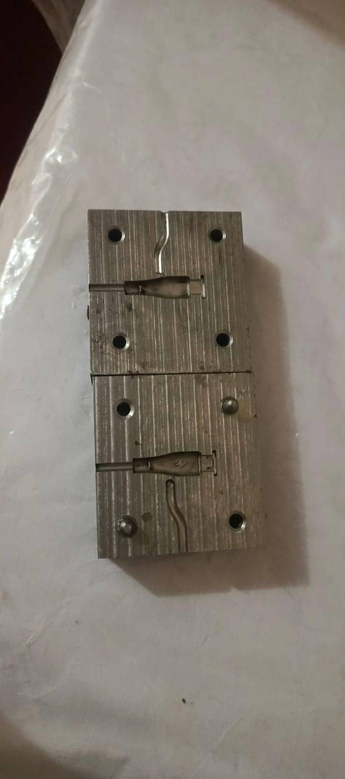 molding machine data cables machine 5