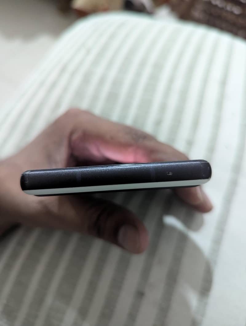 Google Pixel 6a 4