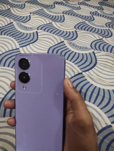 Vivo Y17s
