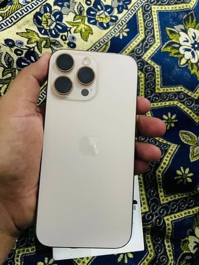 Apple iPhone 16 Pro Max