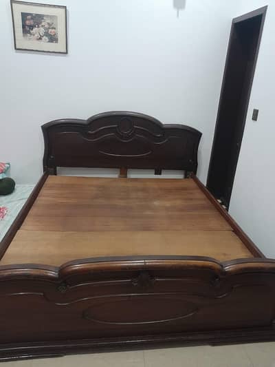Heavy Double Bed with Side Tables,Dressing Table