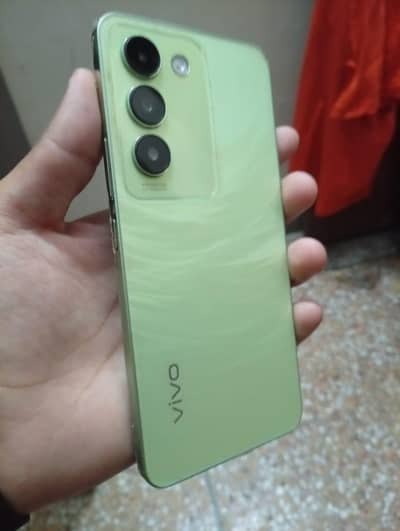 Vivo Y100