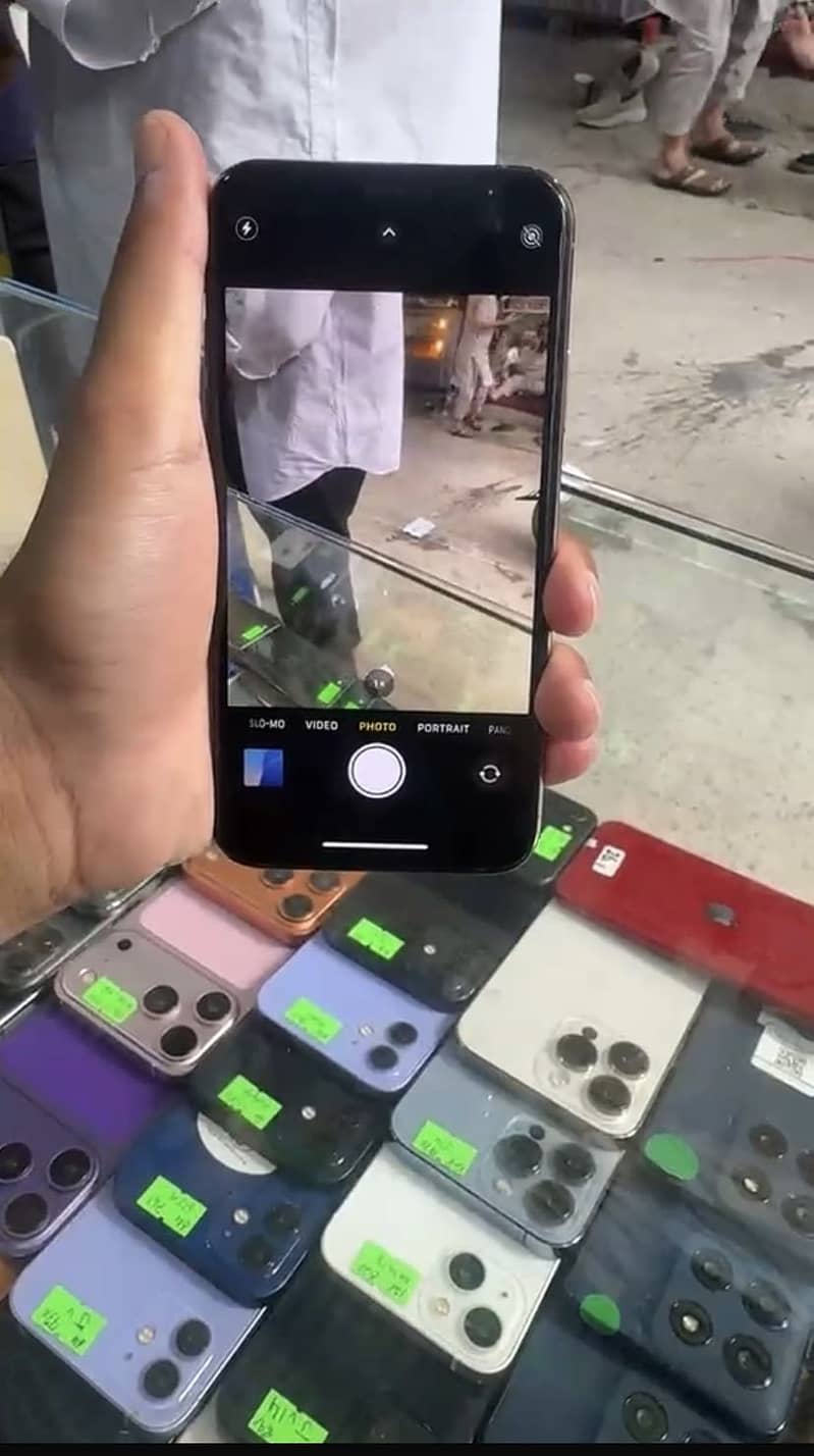 Apple iPhone X 3