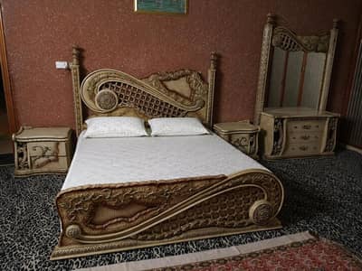 King Bed Set for Sale