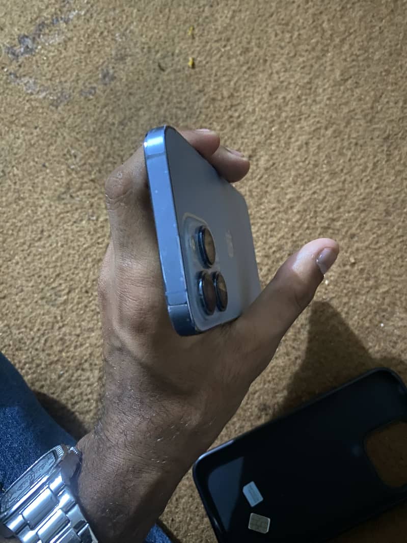 Apple iPhone 13 Pro 0
