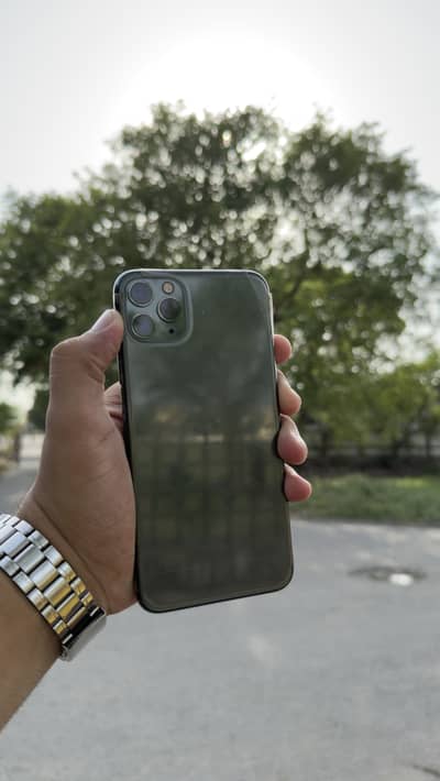 iPhone 11 pro max pta approved with box